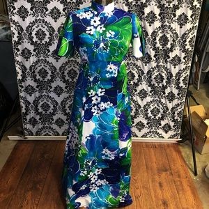 Vintage Hawaiian Maxi Dress